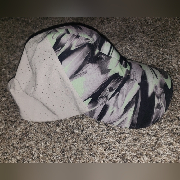 Lululemon | NWOT Fast and Free Run Hat main image 4